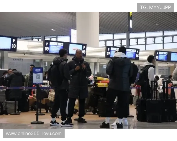 青岛西海岸俱乐部焕新备战新赛季动态