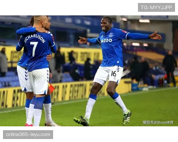 洛卡特利状态回暖献精彩表现,助球队锁定胜局引关注 洛卡特利状态回暖献精彩表现,助球队锁定胜局引关注