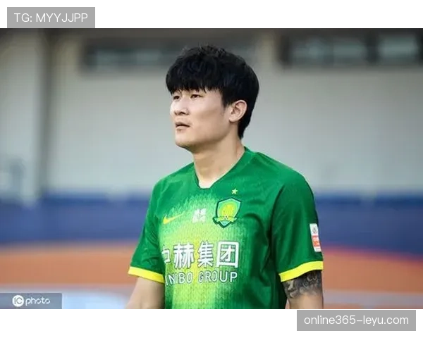 金玟哉精准长传建功,关键表现助球队取胜