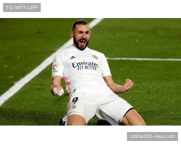 本泽马是否拖累了皇马的进攻体系?效率与角色如何体现 本泽马是否拖累了皇马的进攻体系?效率与角色如何体现